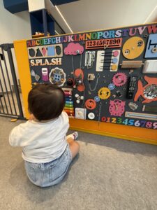 Παιχνίδια για μωρά splash messy play