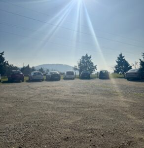 Πάρκινγκ στο περιβαλλοντικό πάρκο Δερβενίου