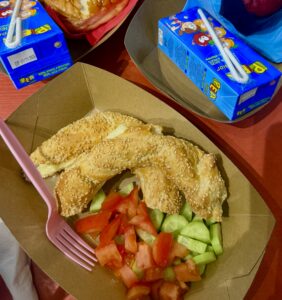 Παιδότοπος playdate παιδικό μενού