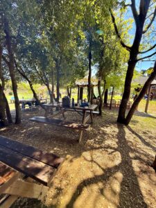 πολυθέαση βέροια τραπεζάκια