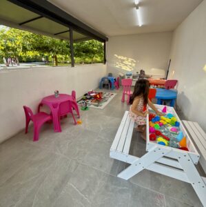 MY:5621 SUMMER Πολύκαστρο messy play παιδότοπος