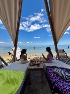 άκταιον κρυοπηγή beach bar