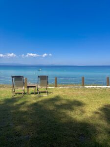 άκταιον κρυοπηγή beach bar