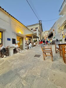 εν λευκώ ιουλίδα