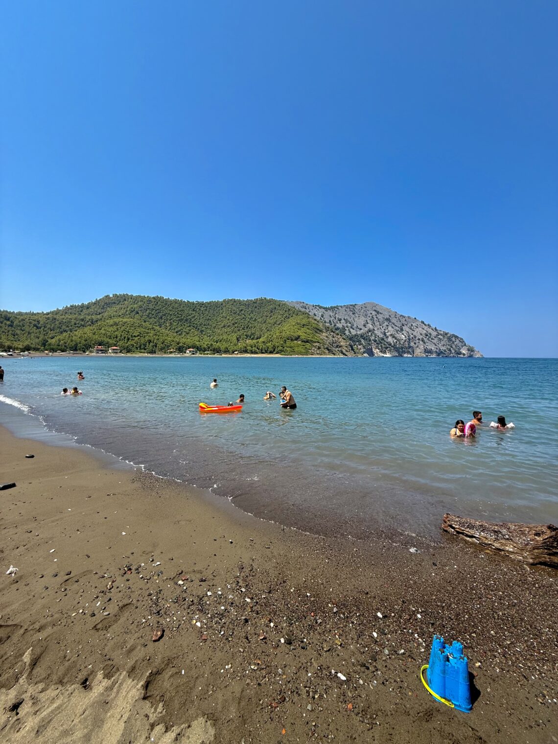 παραλία πήλι εύβοια